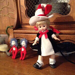 Madame Alexander Cat in the Hat Doll w. Thing 1 & Thing 2 & Original Box